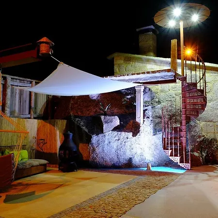 別荘 Casa Do Penedo